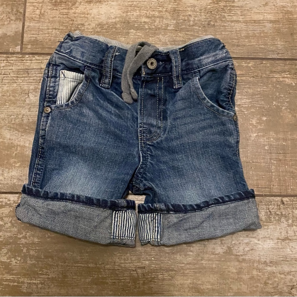 BabyGap 1969 jean shorts